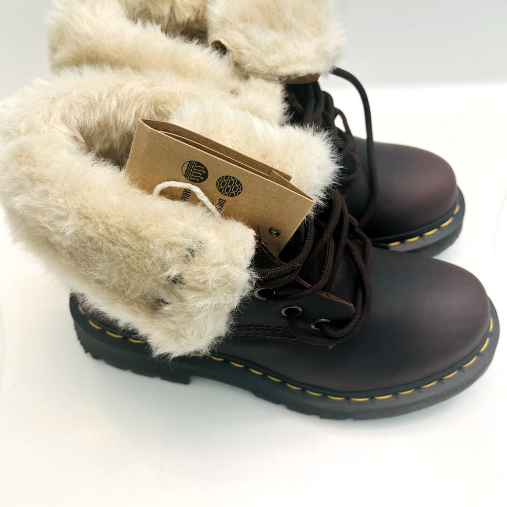 Brand:Doc Martens women’s wintergrip ankle boots